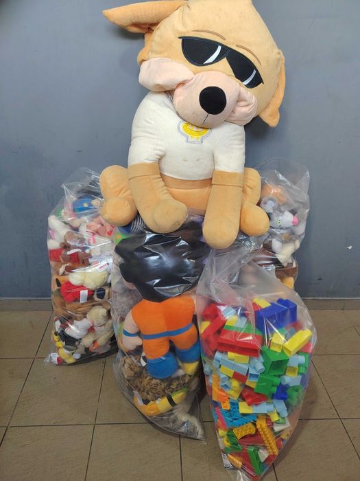 Lot jucării din plus mascote