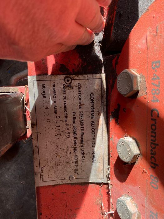 Vând tractor Konig 80 cai+înfoliator Italian Cararo