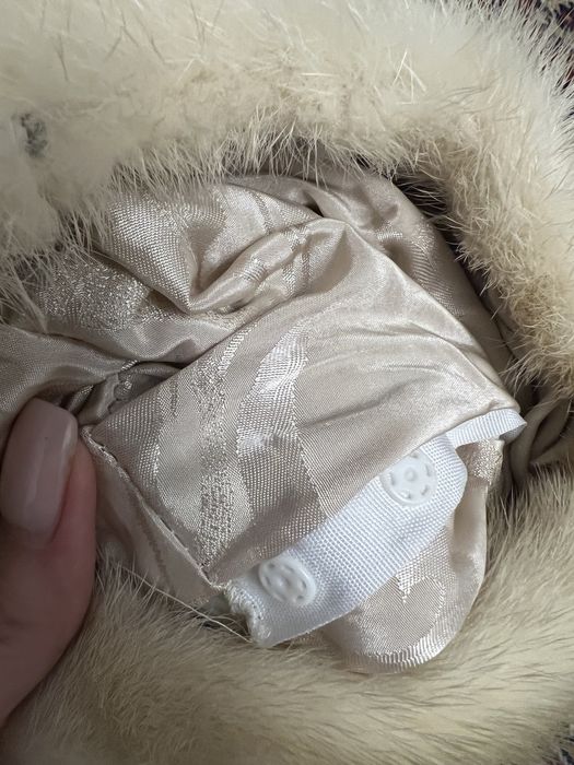 Шуба б/у норковая бежевая