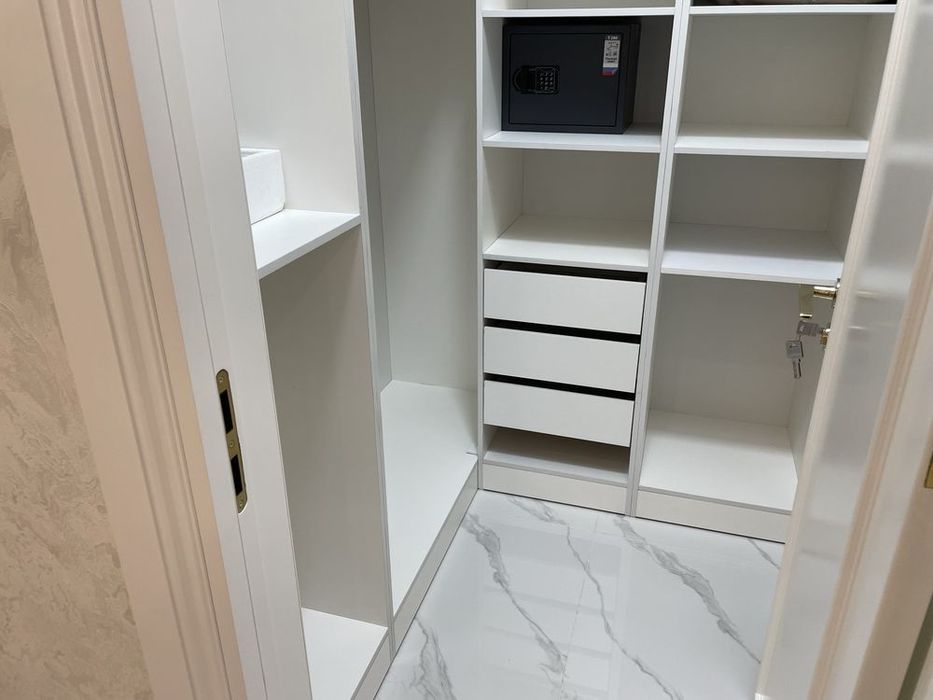 ( К92 ) Срочно!!! Продается новая 2-х комнатная квартира в ЖК Edison.