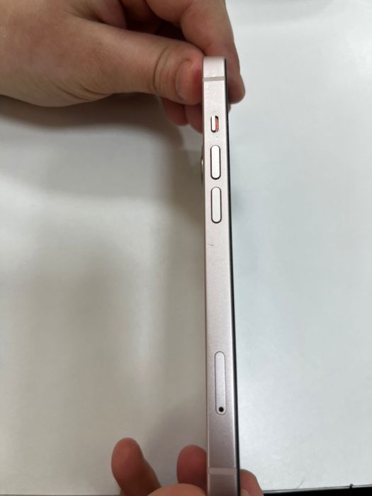 Продам айфон 13 128