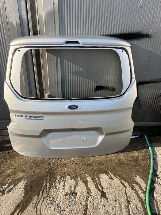 Капак,багажник Ford Tourneo Courier 2018г-