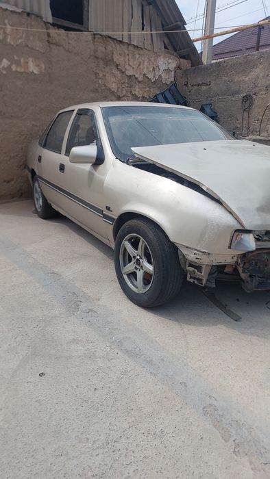 Opel vectra A 1.6