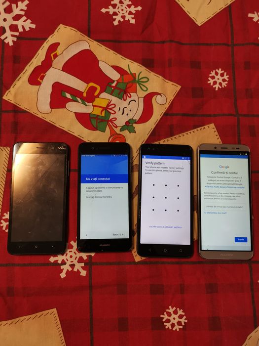 Vand telefoane codate