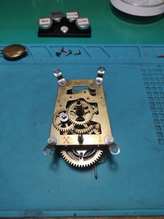 Стар Немски  Механичен Часовник