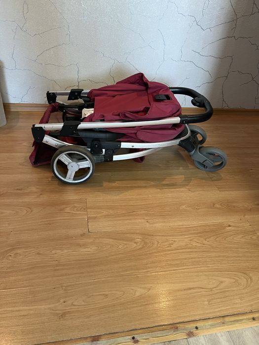 Коляска фирмы Babyton на девочку
