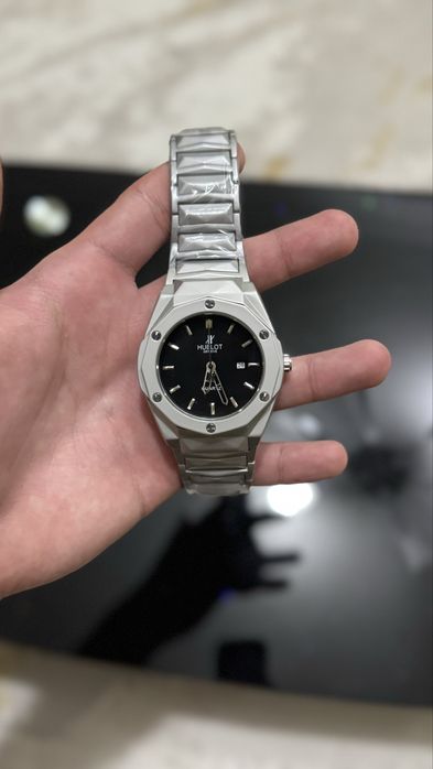 Продам мужские часы