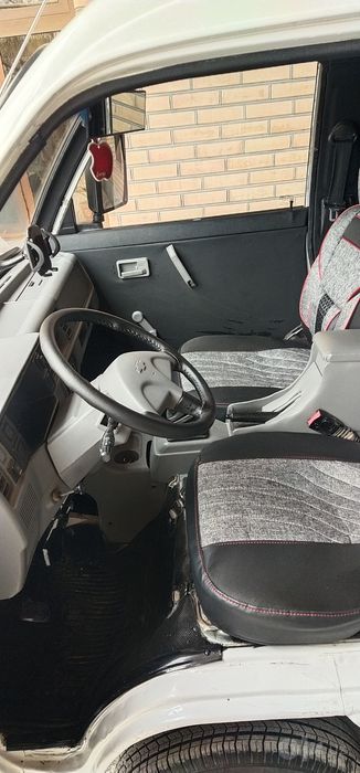 Дамас сотилади йили 2012 нархи5200$ келишамиз