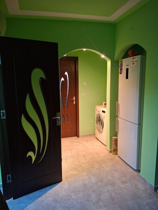Vând apartament 2 came in  orasul Cîmpulung Muscel