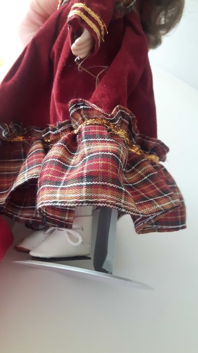 Колекционерска кукла