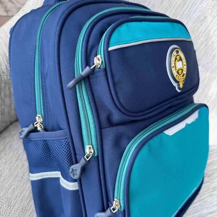 Продам школьный рюкзак