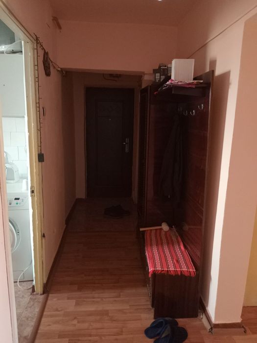 Apartament 3 camere Roșiori de vede