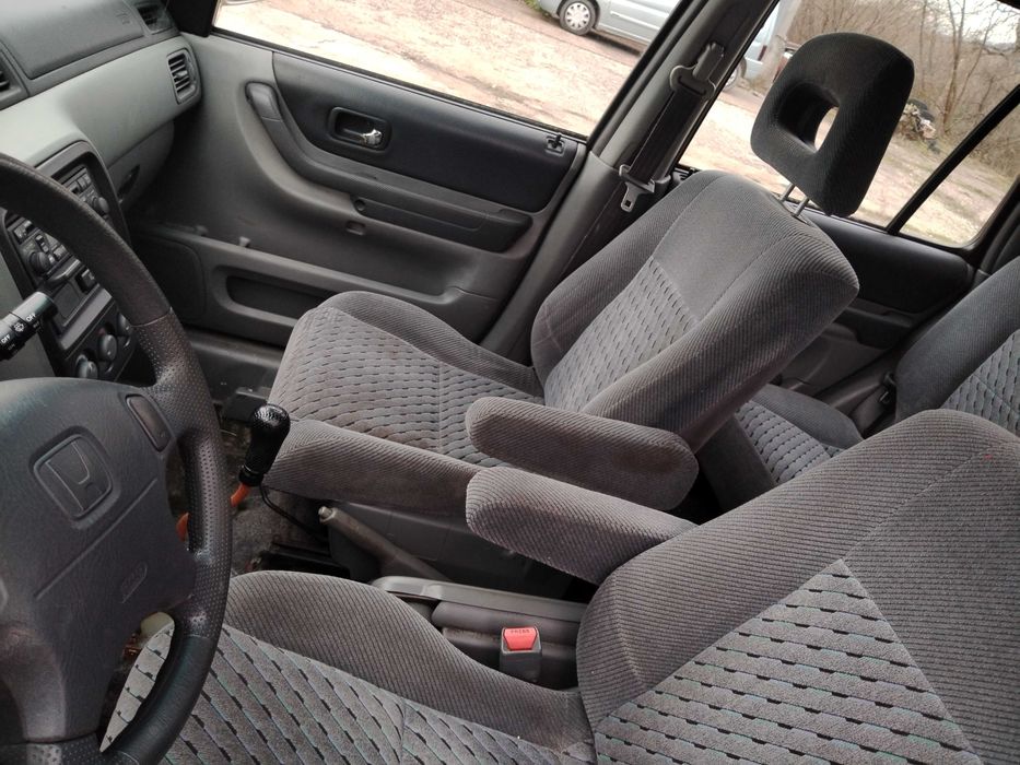 Honda CR-V 1-ген. 2.0i 147к.с. На Части