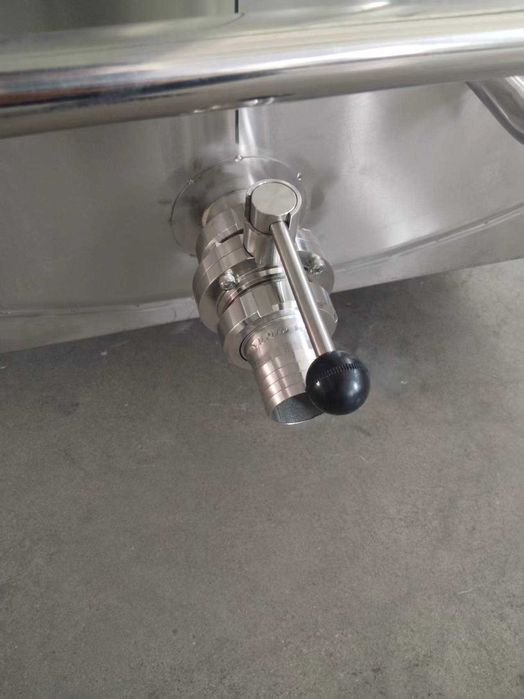 Охладитель молока 2 тонны 2000 литров