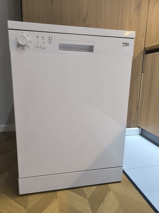 Посудомоечная машина Beko DFN05310W (полноразмерная, 60 см)