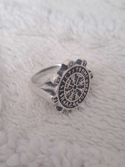 Мъжки сребърен пръстен S925 с Викингски компас Vegvísir & руни 18мм.