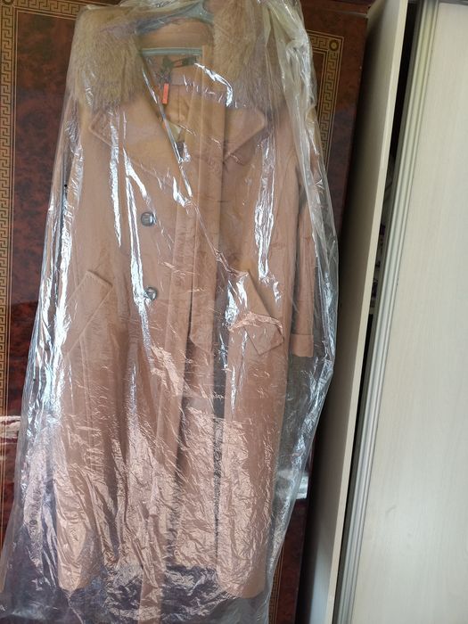 Пальто сатамын бағасы 90 000 теңге