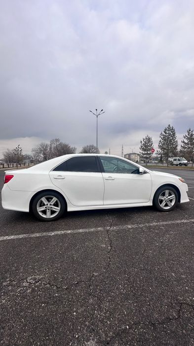 Продается СРОЧНО Toyota 50