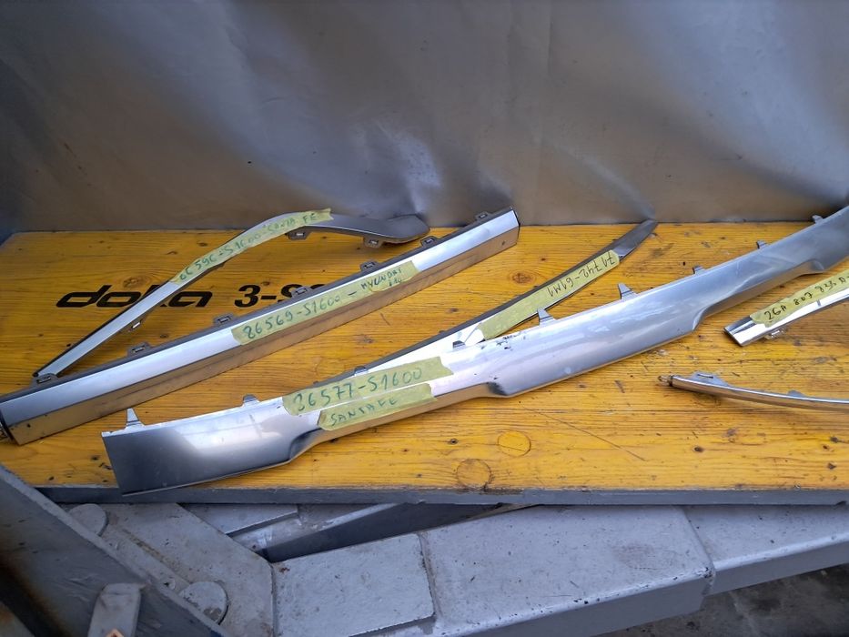 Лайсна хром Hyundai  Santa fe  VW T-'Rok Passat CC  Tiguan 2016/23г