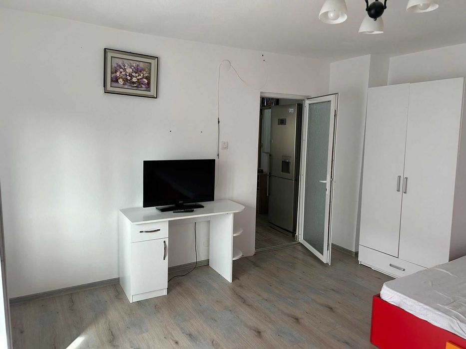 Inchiriez  Garsoniera