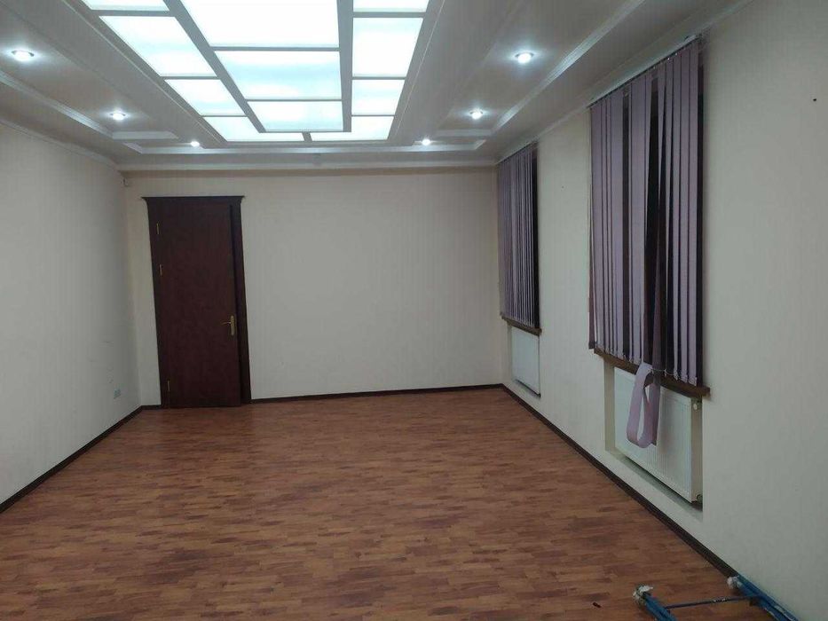 Ракат махалля ул.Каракумская ,Шота Руставелли в 3 уровня 13 комнат