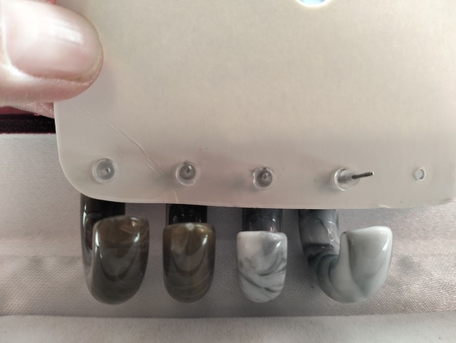 Серьги новые акриловые