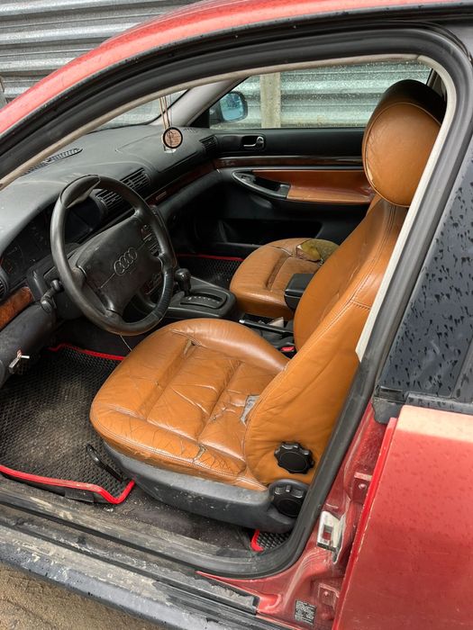 Продам ауди а4 1996 г 2.8