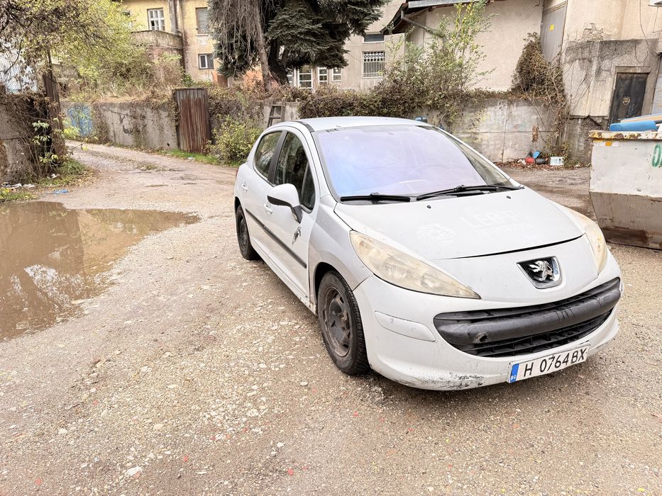 Peugeot 207 2007г. Бензин газ