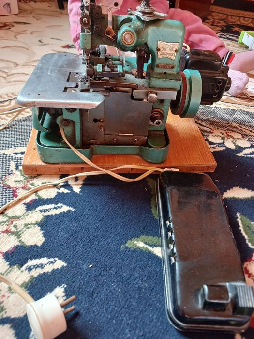 Оверлок тикув машинаси