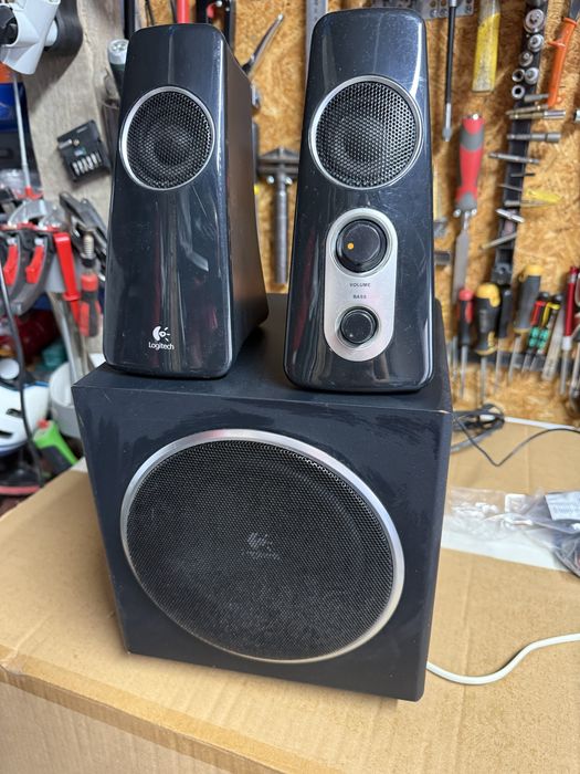 Vand Logitech Z523