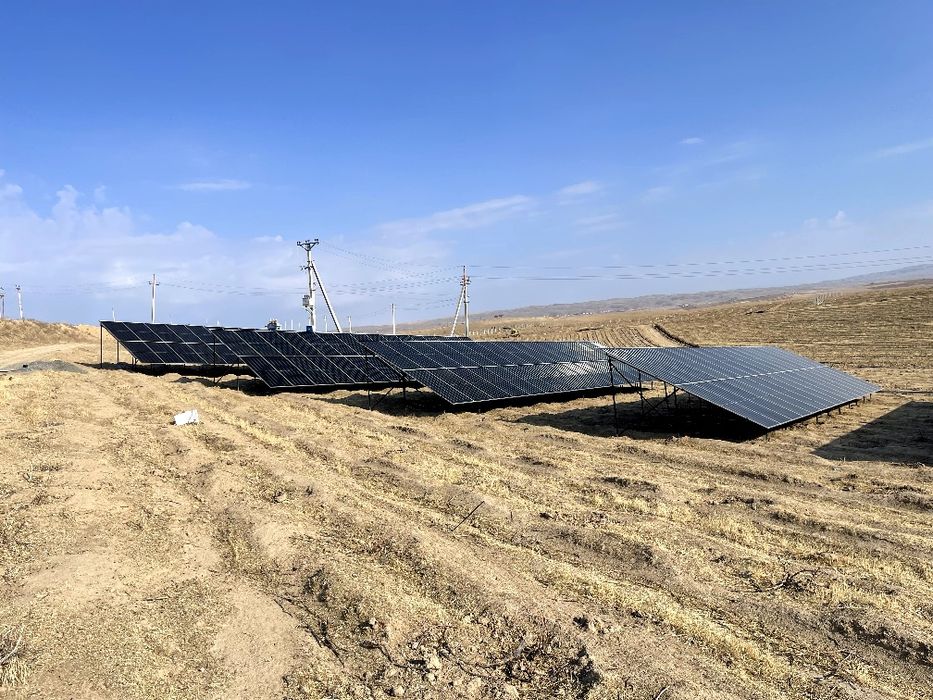 Quyosh panellari zavod kafolatiga ega boʻlgan