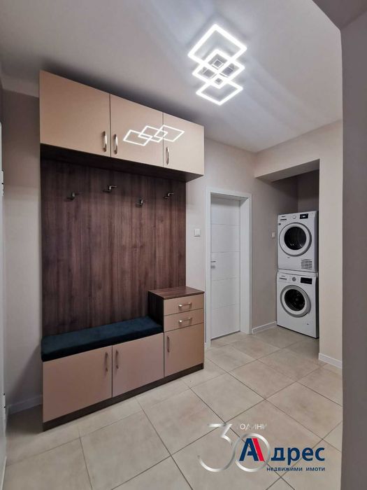 Продава се Тристаен апартамент в Русе, Център - 87 кв.м за 1764 €/кв.м - Снимка #10