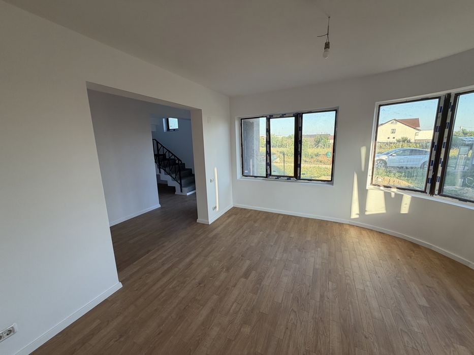 Vand casa vila 3 dormitoare Stefanesti persoana fizica se accepta schimburi auto sau imobiliare