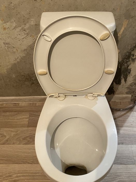 Продам рабочий унитаз