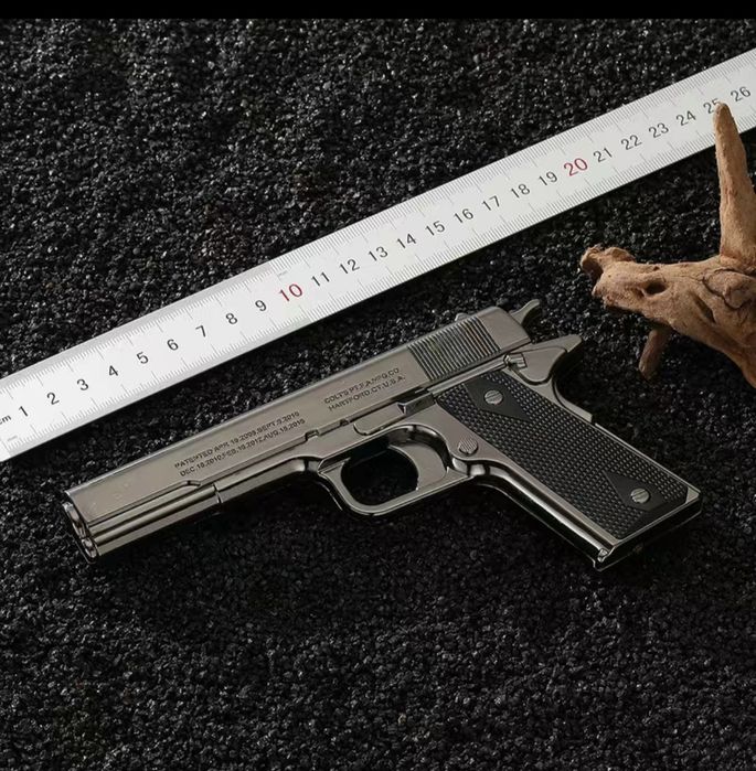 Новые.Зажигалка .Сувенир.