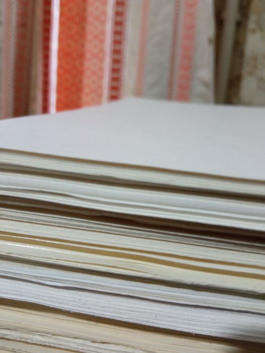 Бумага формат А - 4 бежевая