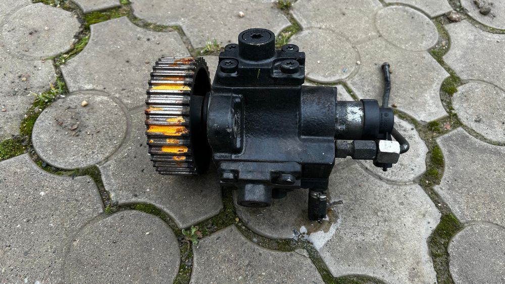 Pompa înaltă presiune Opel Astra H/Vectra C/Zafiira B 1.9 cdti 150 cp