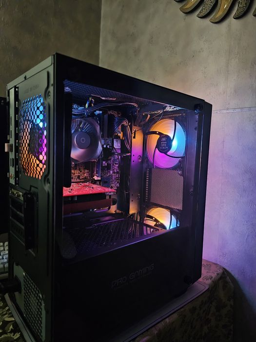 Vând sau schimb  pc de gaming