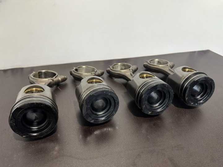 Kit Pistoane Mercedes Benz Atego - Piese de motor Mercedes Benz