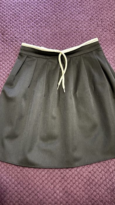 Отдам школьные вещи