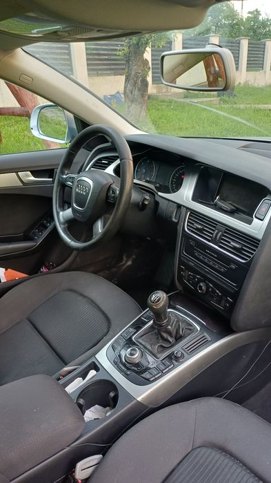 AUDI A4 0 — imagine 4