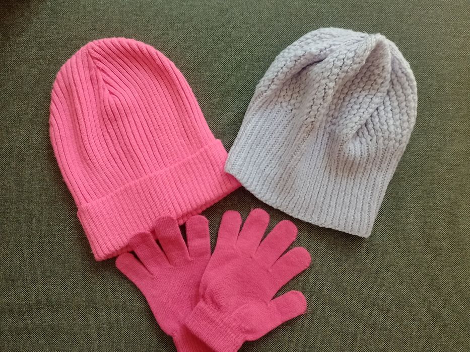 Нови шапчици за момиченца