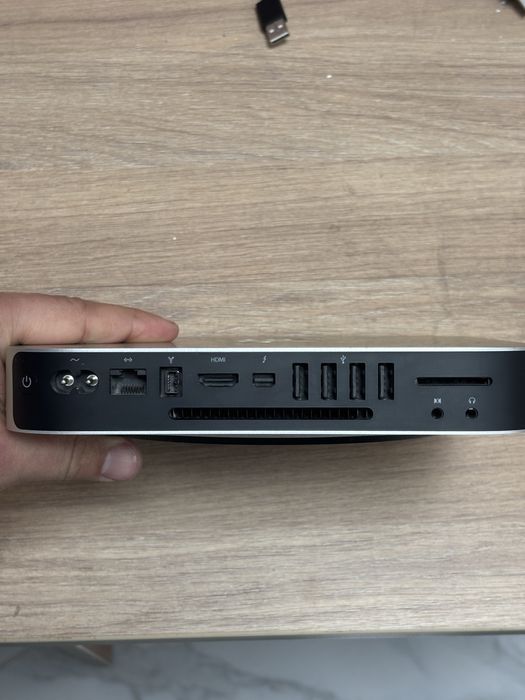 Продам мини комп apple macmini на вин10