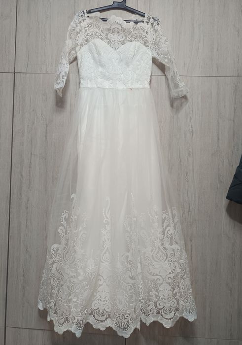 Чисто нова булченска рокля с ръкав