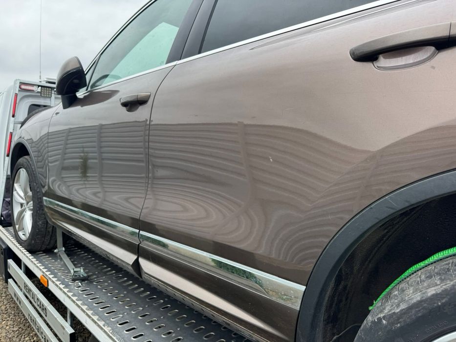 Dezmembrez Volkswagen Touareg 7P 2013 R-Line LH8Z