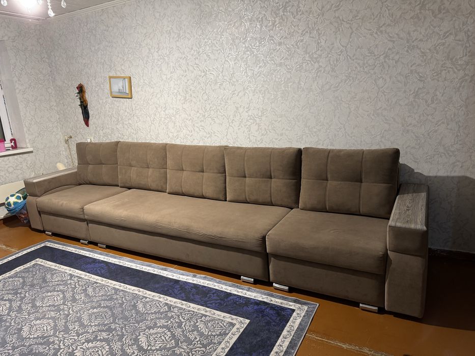 Диван 4 метра состояние идеальное