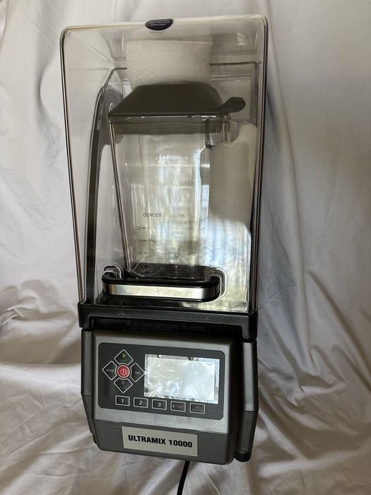 Блендер Benchstar KS-10000 Pro.