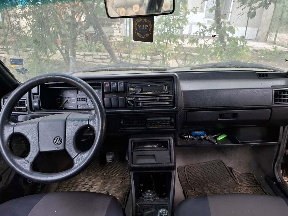 Продавам WV Golf 1.6 bz