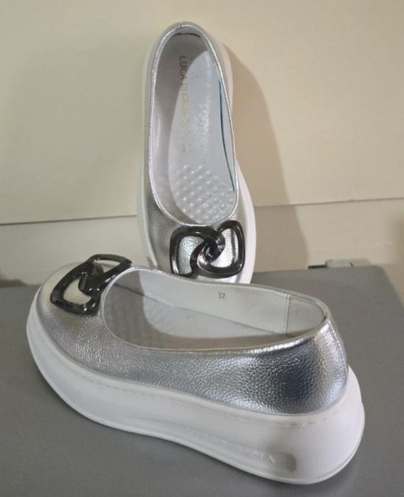 Pantofi din piele “Luca di Gioia “