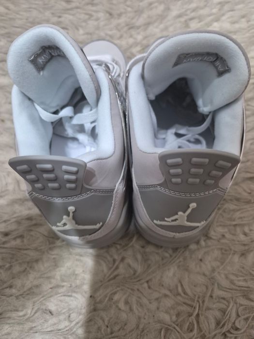 Adidași Jordan frozan moment